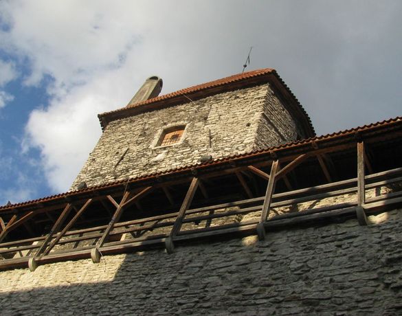 hellemann tower tallinn town wall