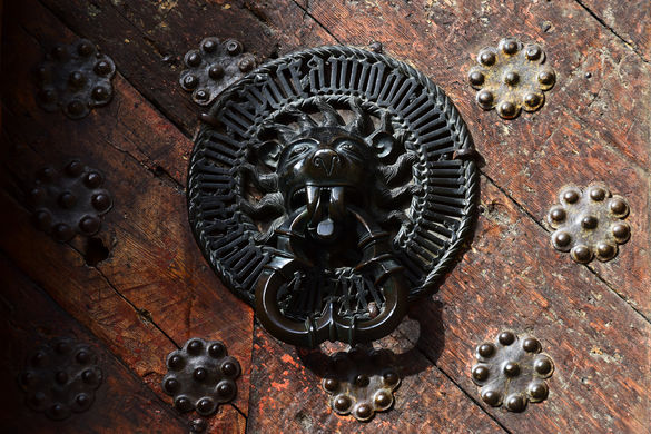Estonian History Museum - Great Guild Hall in Tallinn, Estonia Door knocker of the Estonian History Museum - Great Guild Hall in the Old Town of Tallinn, Estonia.