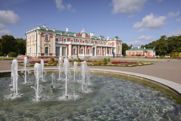 Kadriorg Palace - Kadriorg Art Museum in Tallinn, Estonia External view of the Kadriorg Palace - Kadriorg Art Museum in Tallinn, Estonia